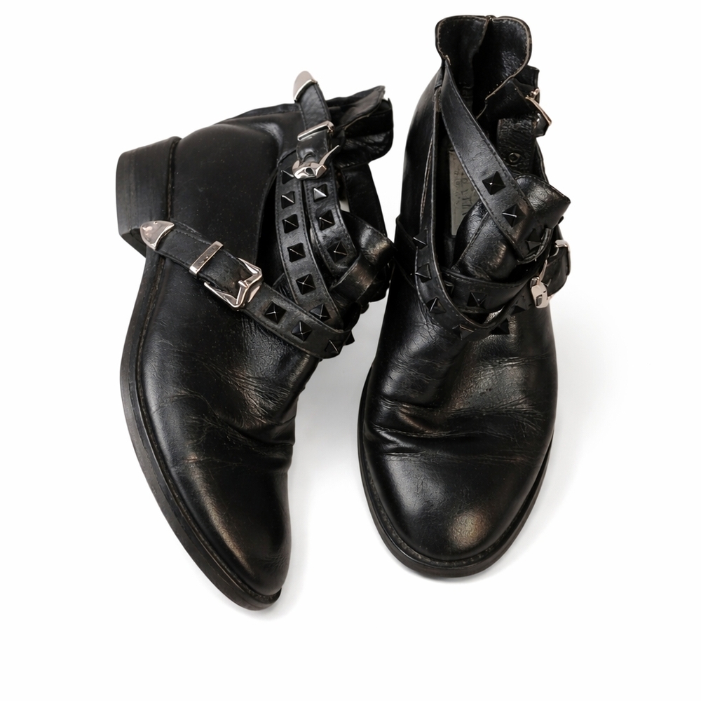 Valentino Garavani Rockstud Cutout Ankle Boots 39